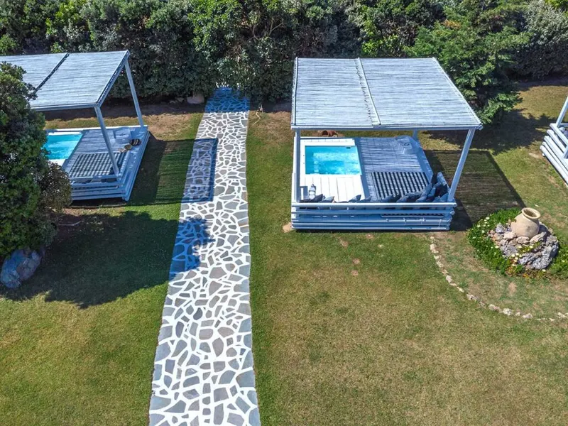 Bird view of the private jacuzzi kiosks in the garden