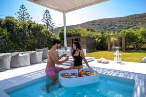 Couples Cycladic Luxury Suite &#038; Private Whirlpool Kiosk